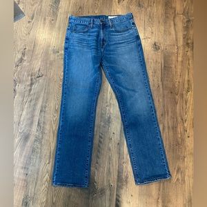 Cremieux Relaxed Fit Jeans